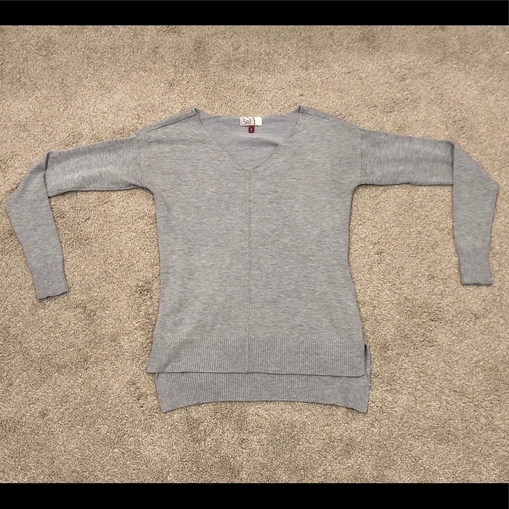 Pullover sweater